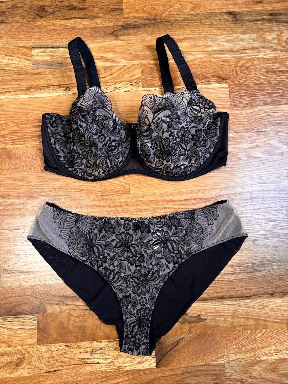 Empreinte Agathe Balcony Bra and Panty Set 38F/XL